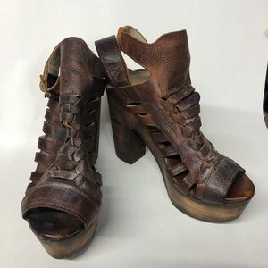 Congo Heel in Cognac, free bird by Steven